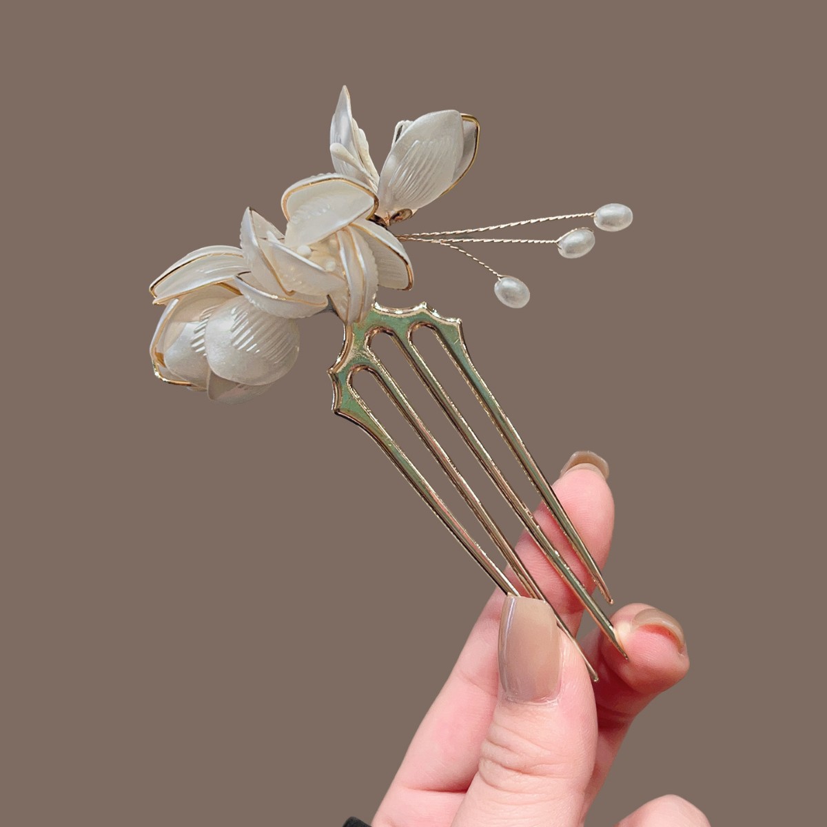 Magnolia U-shaped Hairpin, Wra - Supply Florist 评论和价格